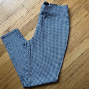 NWT Chico’s Ultimate Fit Legging Sz 1